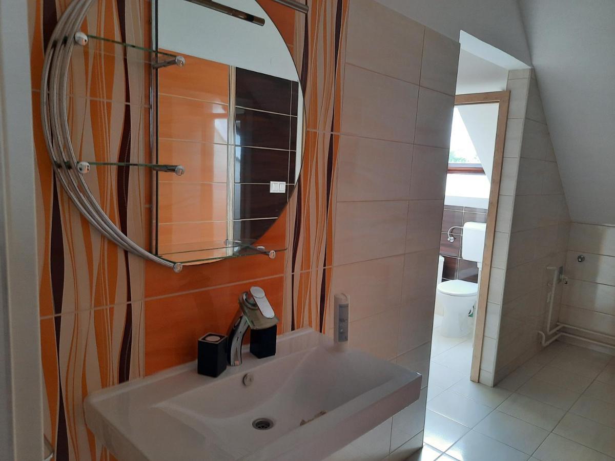 Fitt Apartman เลนตี ภายนอก รูปภาพ
